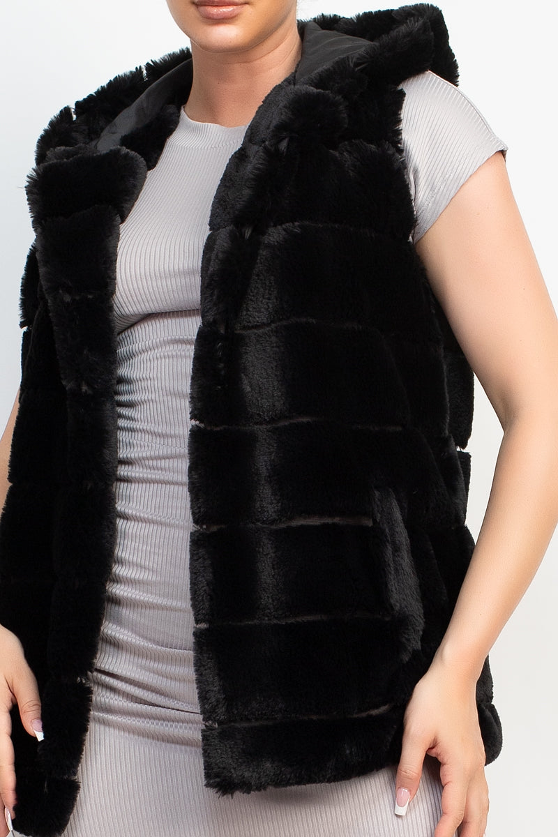 Faux Fur Collared Vest Smile Sparker