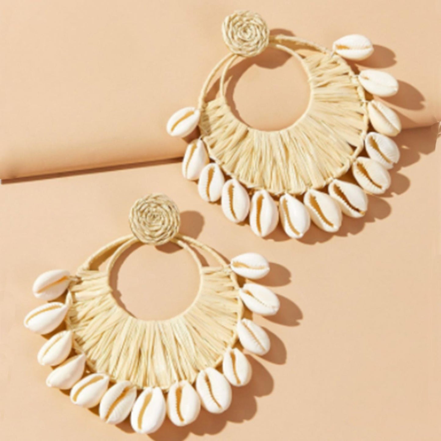 Seashell Raffia Round Earring Smile Sparker
