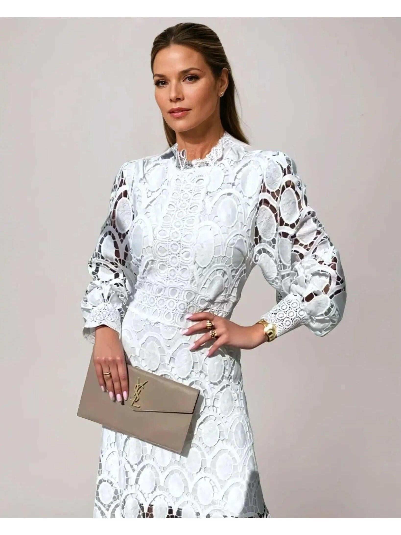 Sophia | Elegant Lace Evening Dress for Formal Events 2