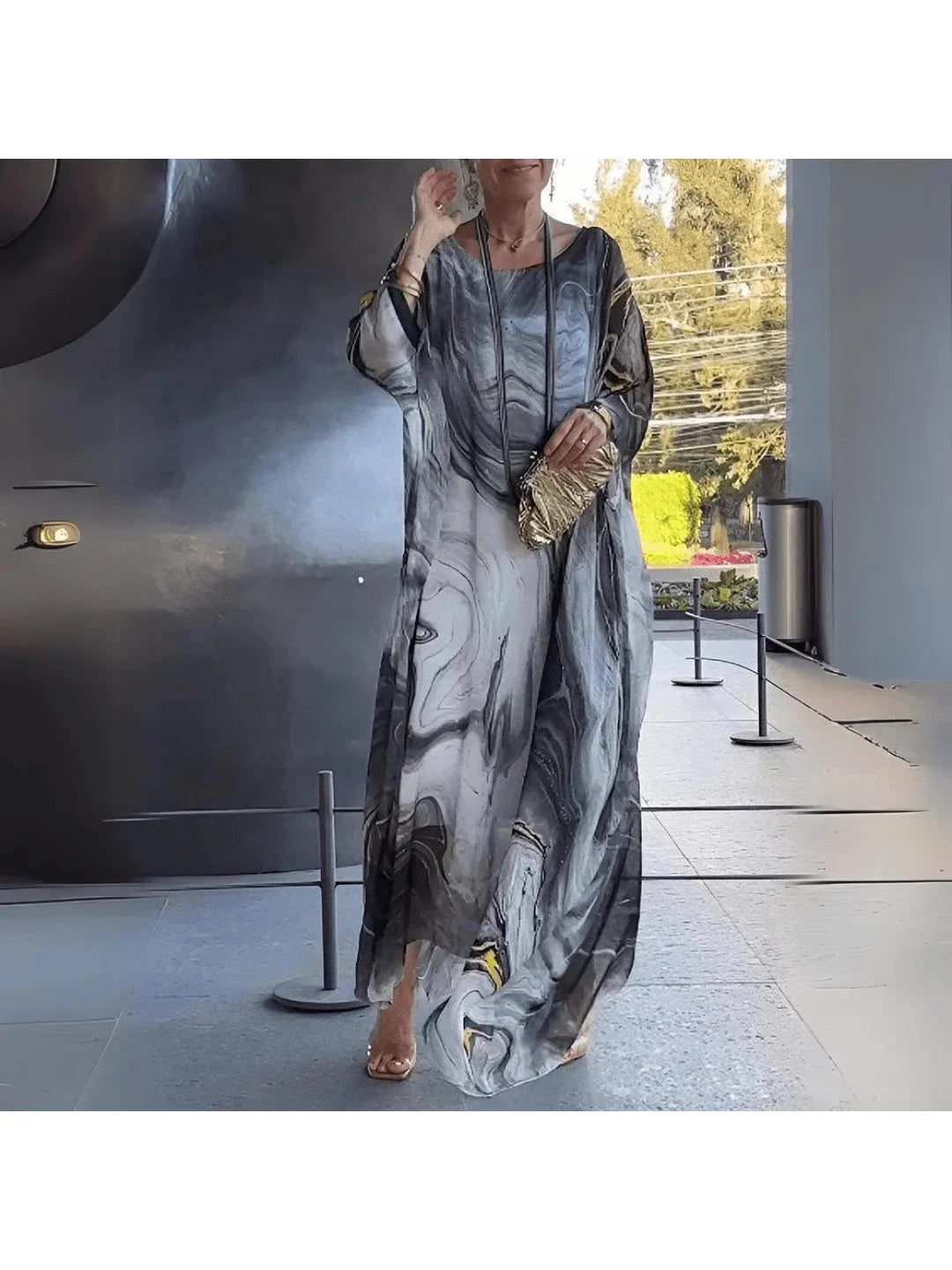 Sophie | Elegant Flowing Chiffon Maxi Dress for Formal Occasions 4