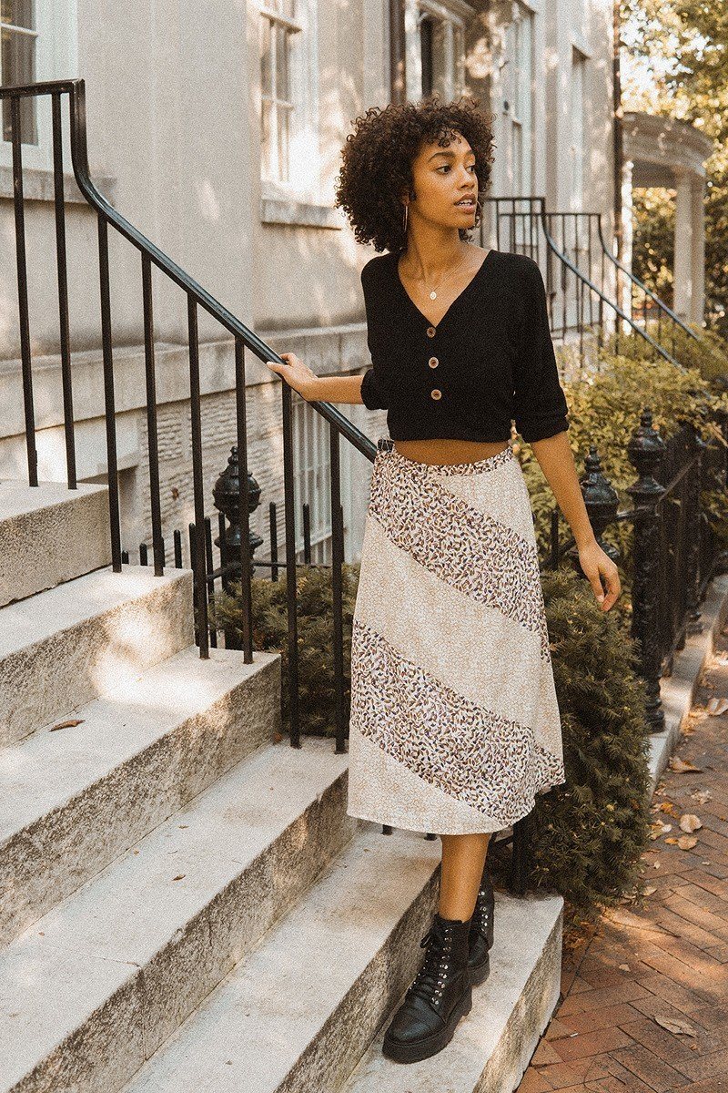 A Floral-print Woven Midi Skirt Smile Sparker