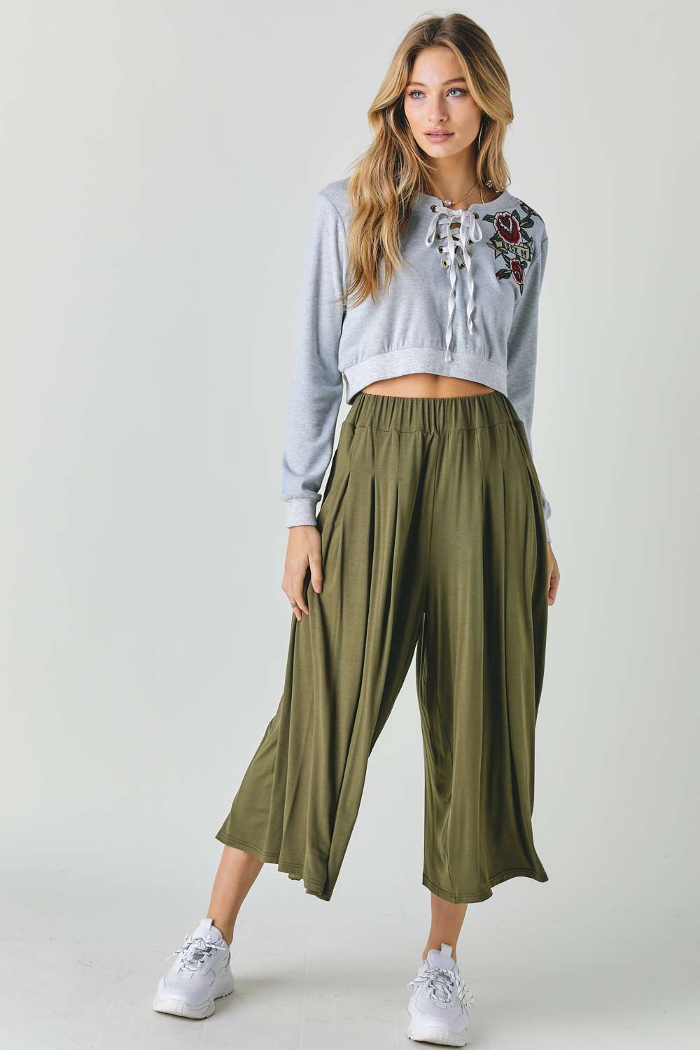 Floral Embroidered Cropped Sweatshirt Smile Sparker