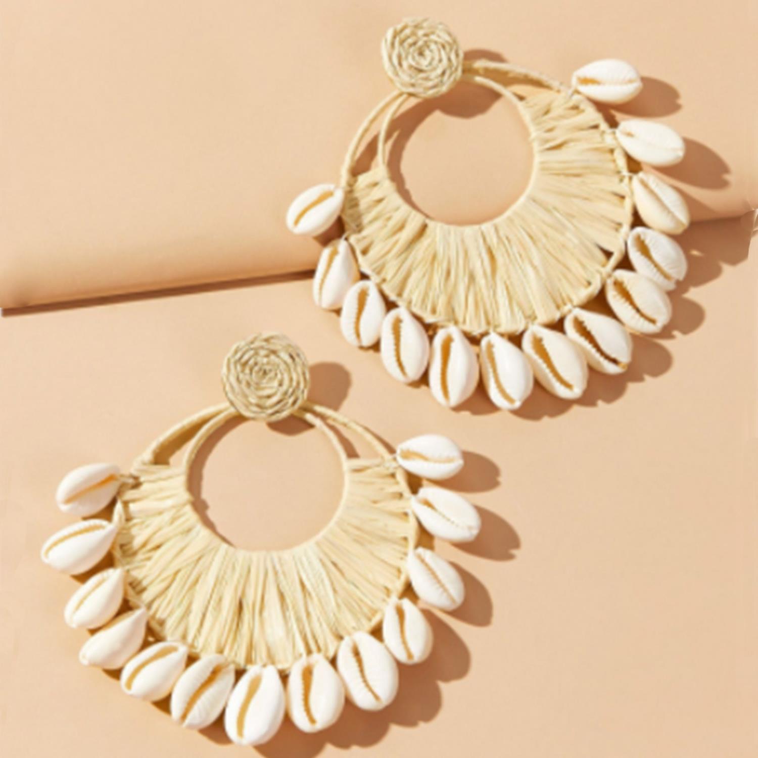 Seashell Raffia Round Earring Smile Sparker